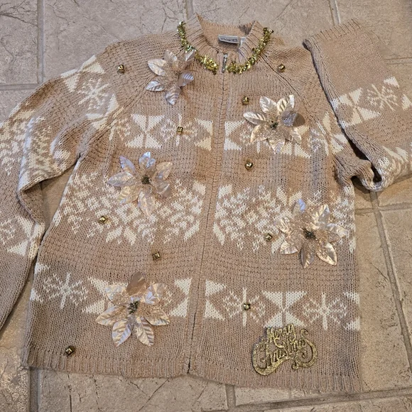 Upcycled Christmas Sweater L Gold Fair Isle Cardigan Snowflakes Poinsettias - Picture 4 of 5